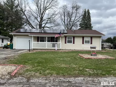 124 Harmony Ln, Macomb, IL 61455