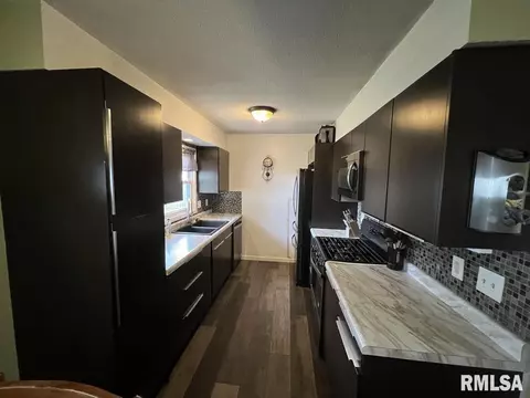 Kitchen - 124 Harmony Ln, Macomb, IL 61455 photo 1 of 3