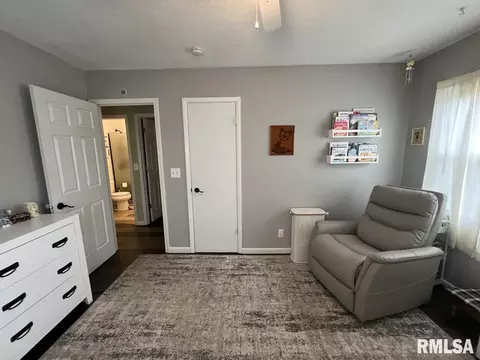 Bedroom - 124 Harmony Ln, Macomb, IL 61455 photo 4 of 5