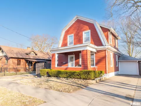 707 Hillyer St, Pekin, IL 61554