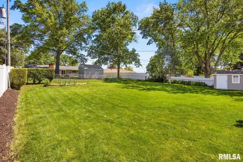 1055 E Jefferson St, Morton, IL 61550 photo 37