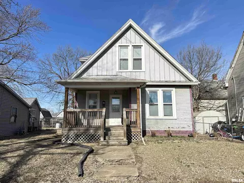 225 State St, Pekin, IL 61554