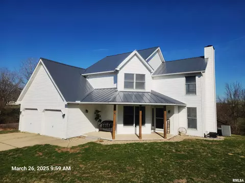 107 Salem Ct, Pekin, IL 61554