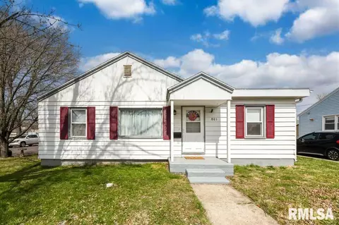 801 Koch St, Pekin, IL 61554