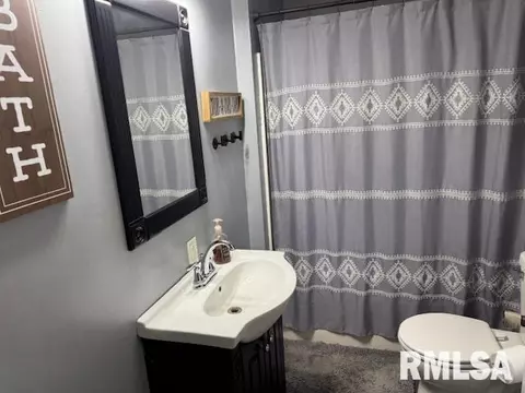 108 W 2nd St, Delavan, IL 61734 photo 21