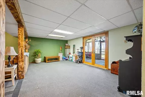 7596 E Manito Rd, Manito, IL 61546 photo 16