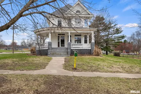 824 3rd St, Lacon, IL 61540