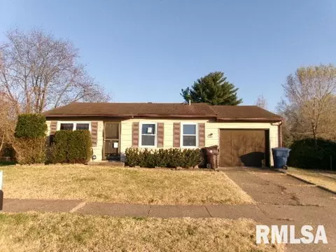 3934 W Creighton Ter, Peoria, IL 61615