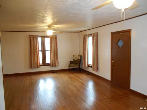 Living - 401 E Wood St, Avon, IL 61415 photo 1 of 2