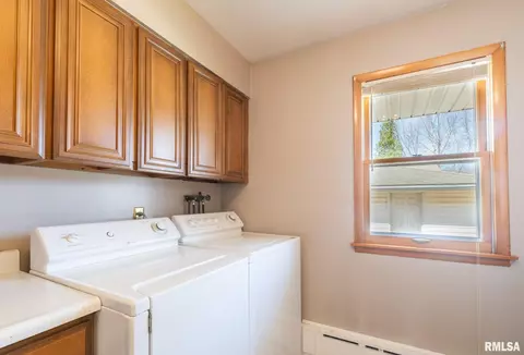509 E 6th St, Delavan, IL 61734 photo 22