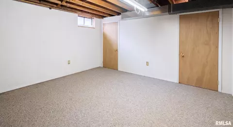 509 E 6th St, Delavan, IL 61734 photo 35