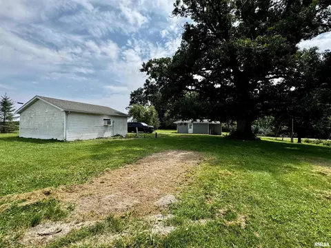 1600 Cherokee Rd, Macomb, IL 61455 photo 24
