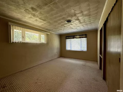 1600 Cherokee Rd, Macomb, IL 61455 photo 16