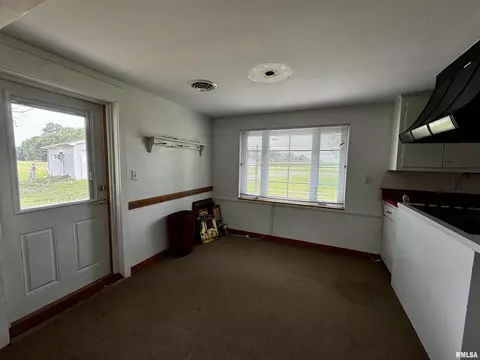 1600 Cherokee Rd, Macomb, IL 61455 photo 13