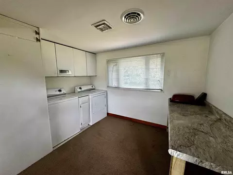 1600 Cherokee Rd, Macomb, IL 61455 photo 14