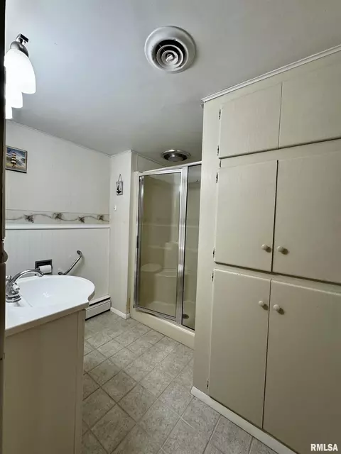 1600 Cherokee Rd, Macomb, IL 61455 photo 17