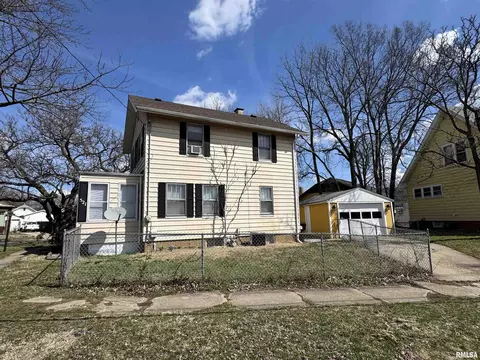 521 W Loucks Ave, Peoria, IL 61604