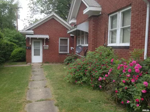 622 12 N Albert St, Macomb, IL 61455 photo 1