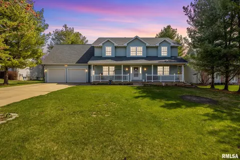 107 Thomas Ct, Washington, IL 61571
