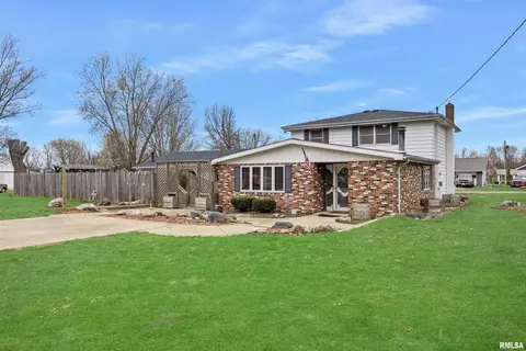 13019 W Smithville Rd, Hanna City, IL 61536