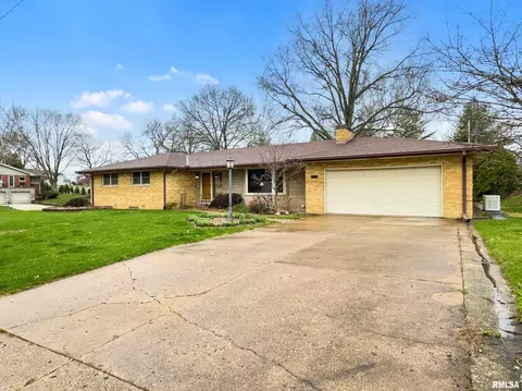 5707 N Biltmore Ave, Peoria, IL 61614
