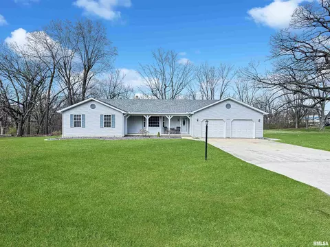825 N Sunset Dr, Peoria, IL 61604
