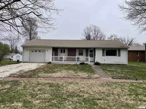 204 N Elizabeth St, Yates City, IL 61572