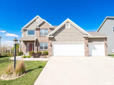 3903 W Crimson Dr, Dunlap, IL 61525