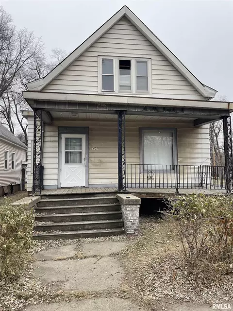 1401 W Adrian G Hinton Ave, Peoria, IL 61605