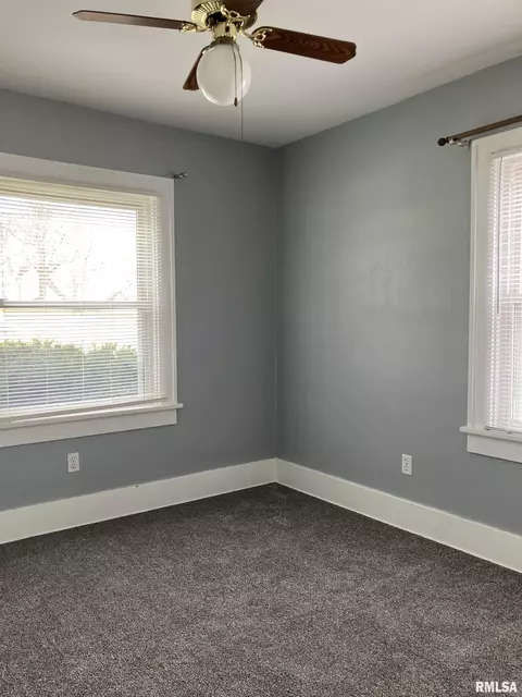 Bedroom - 809 S Johnson St, Macomb, IL 61455 photo 2 of 4