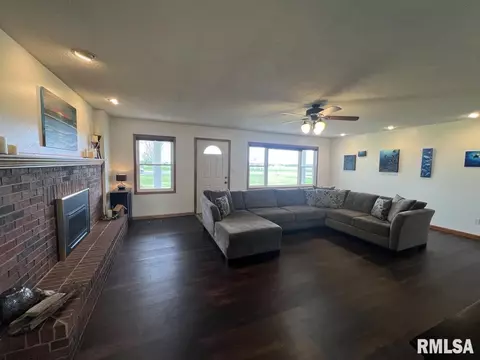 1295 China Rd, Macomb, IL 61455 photo 9