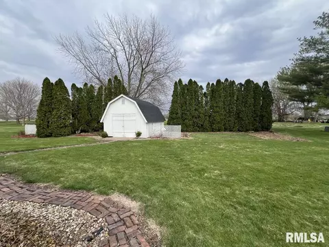 1295 China Rd, Macomb, IL 61455 photo 6
