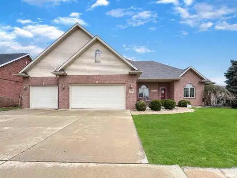 508 N West St, Tremont, IL 61568