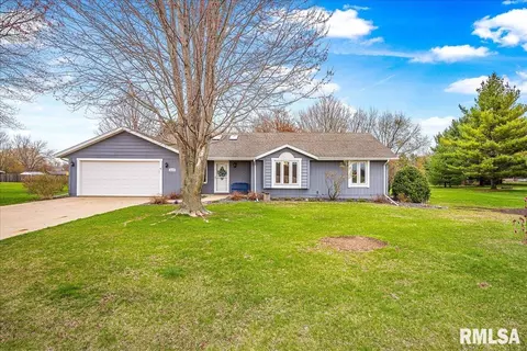 14150 N Lake Windermere Rd, Tremont, IL 61568