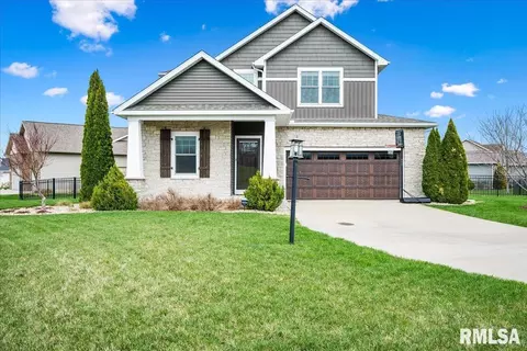 1293 Cedar Lake Dr, Metamora, IL 61548