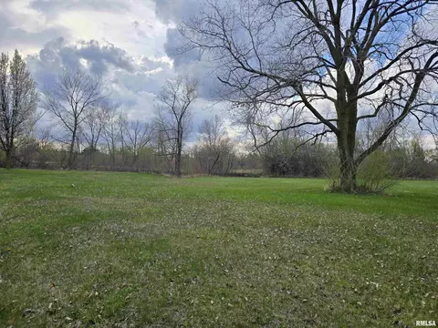 0 Brad Rd, Canton, IL 61520