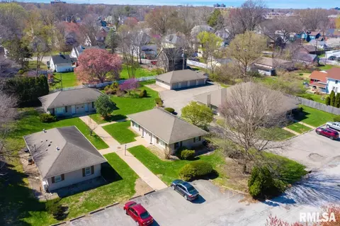420 S Campbell St, Macomb, IL 61455