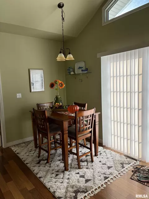 Dining - 303 S Riverview Ct, Lacon, IL 61540 photo 1 of 1