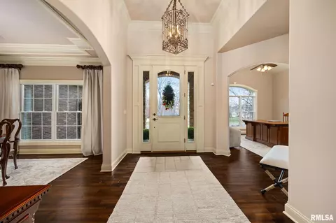 Entry Way - 6410 W Stonebrook Dr, Edwards, IL 61528 photo 2 of 4