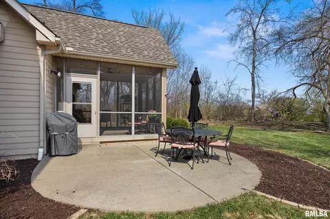 Exterior - 6410 W Stonebrook Dr, Edwards, IL 61528 photo 5 of 6