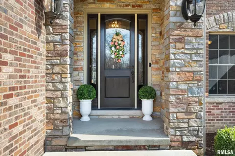 Entry Way - 6410 W Stonebrook Dr, Edwards, IL 61528 photo 1 of 4