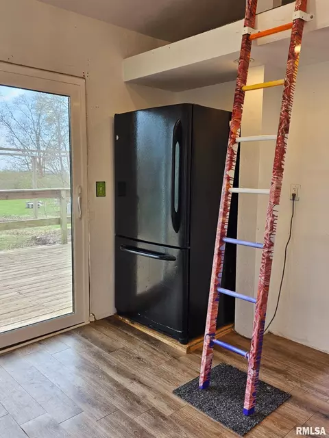 Kitchen - 707 S Walnut St, Delavan, IL 61734 photo 2 of 2