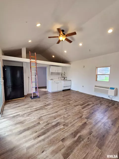 Other - 707 S Walnut St, Delavan, IL 61734 photo 2 of 6
