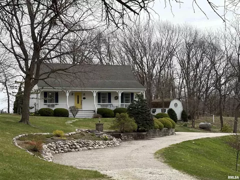 20733 N Sequoia Curv, Chillicothe, IL 61523