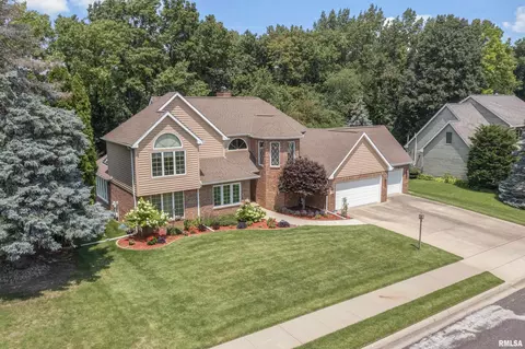 11223 N Oak Trail Dr, Peoria, IL 61615