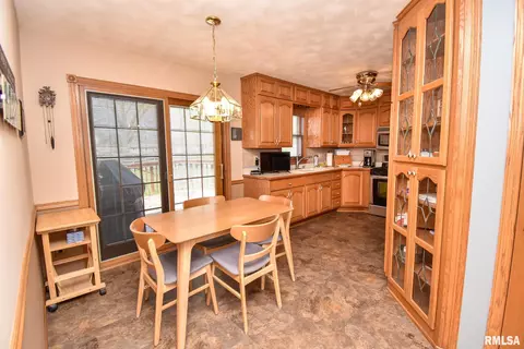 2265 Robin Rd, Washington, IL 61571 photo 7