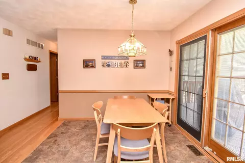 2265 Robin Rd, Washington, IL 61571 photo 9