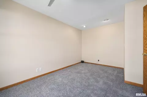 1066 E Jefferson St, Morton, IL 61550 photo 15