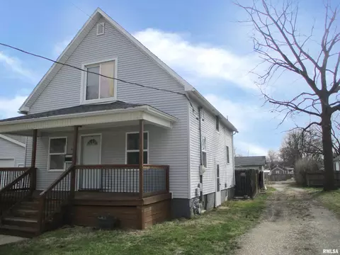 81 N 9th Ave, Canton, IL 61520 photo 2