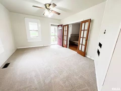 Living - 509 W Court St, Eureka, IL 61530 photo 9 of 9